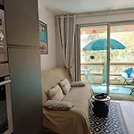 Апартаменты Paradise Entre Et Pins Сен-Рафаэль